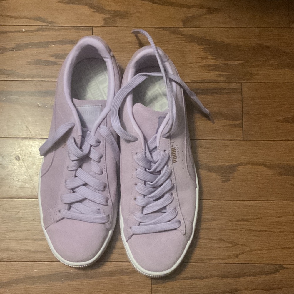 Puma Women's Pastel Purple Sneakers